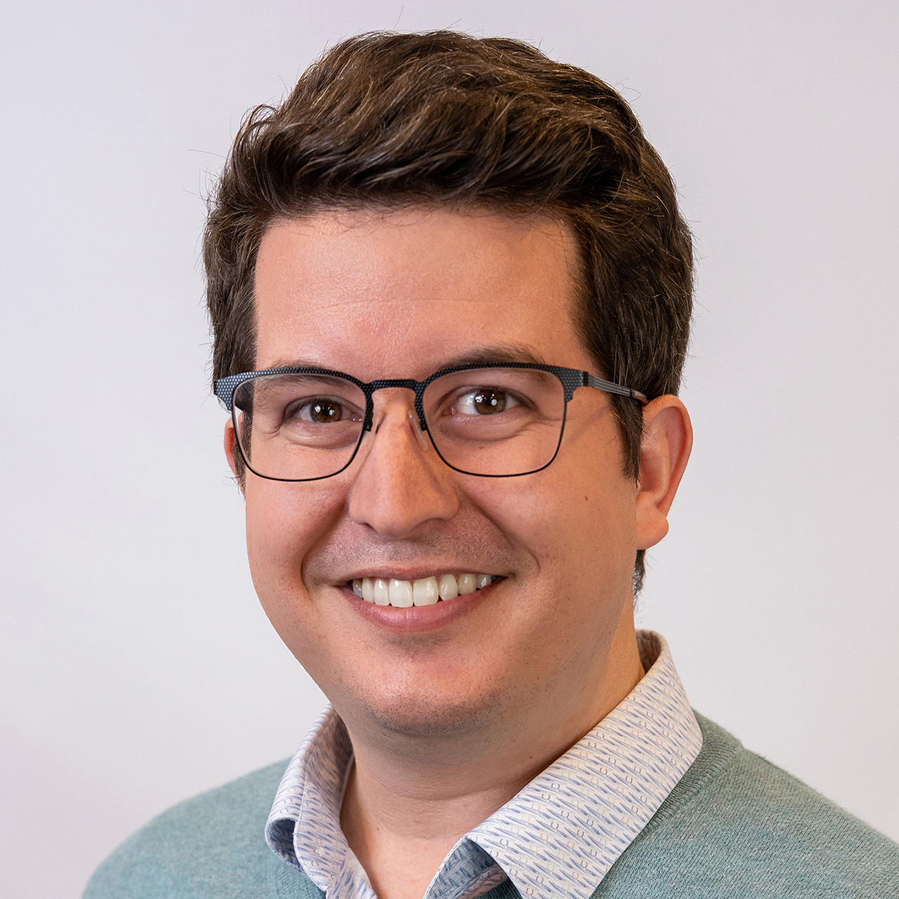 Brandon Bay, professional headshot